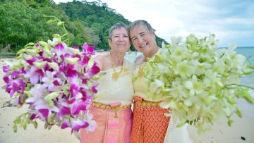 Phi Phi – Buddhist Blessing – Gwenaelle and Catherine (French + French)